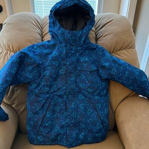 Mountain Hard Wear boys winter coat size youth Larger